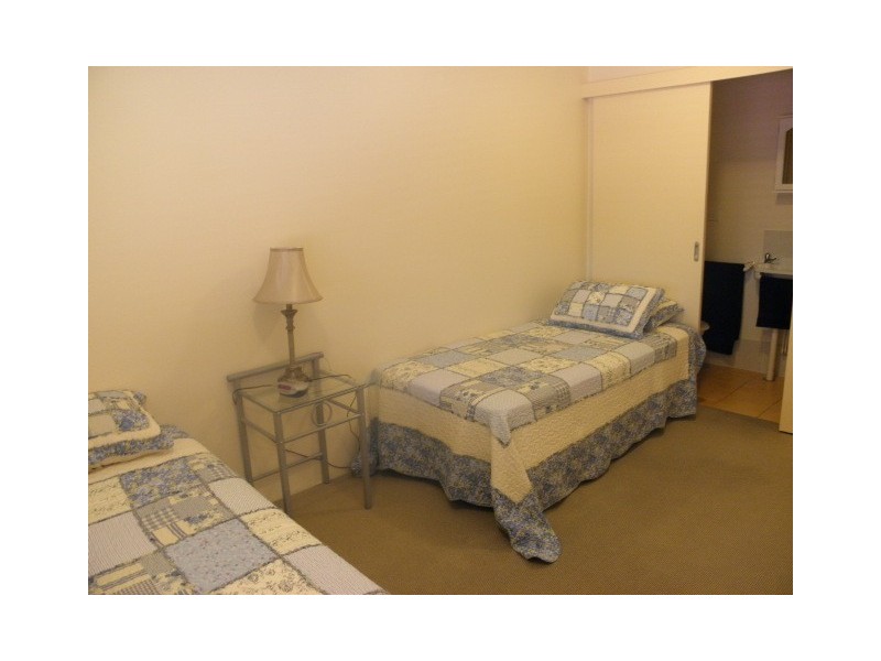 18/45 Quiet Waters, Bradman Avenue, Maroochydore QLD 4558