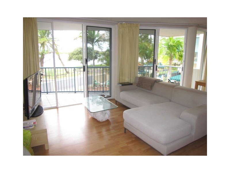 2/16 Points North, Picnic Point Esplanade, Maroochydore QLD 4558