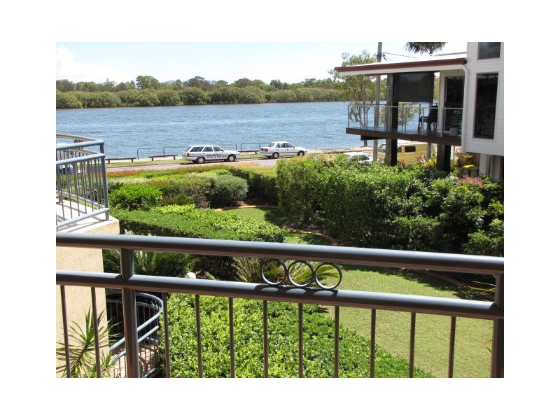 3/201 ‘Catamarina’ Bradman Avenue, Maroochydore QLD 4558