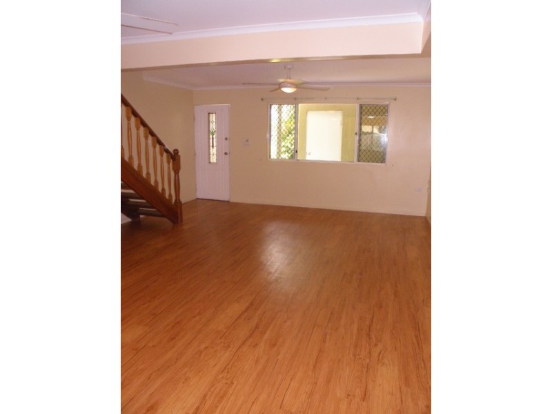 2/4-6 ‘Marlyn Court Tamarindus Street, Marcoola QLD 4564