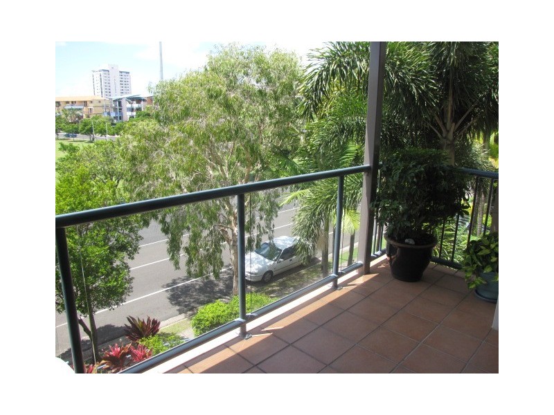 16/42-46 Seashapes, Fourth Avenue, Maroochydore QLD 4558