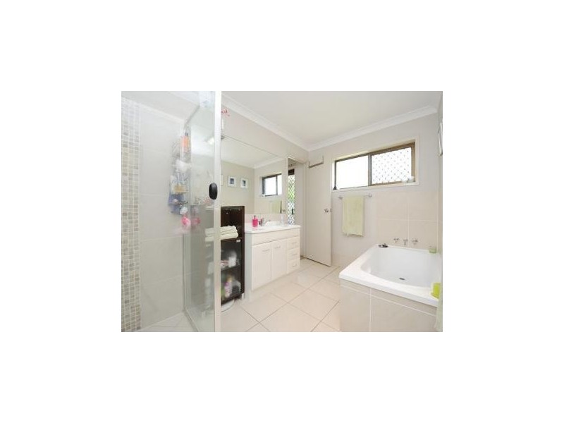 2 Waterbird Street, Maroochydore QLD 4558