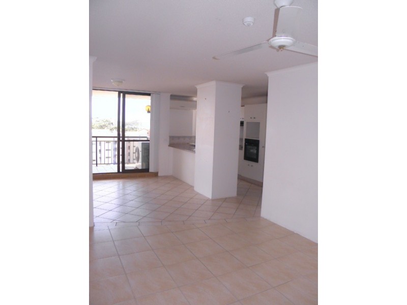 61/150 ‘Banyandah Towers’ Duporth Avenue, Maroochydore QLD 4558