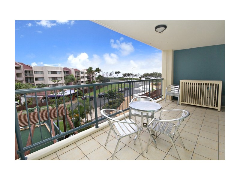 303/98 Aluetian at Seaforth, Alexandra Parade, Alexandra Headland QLD 4572