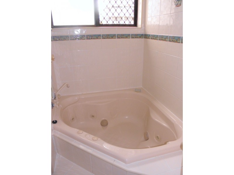 2/46 ‘Seaward’ Alexandra Parade, Maroochydore QLD 4558