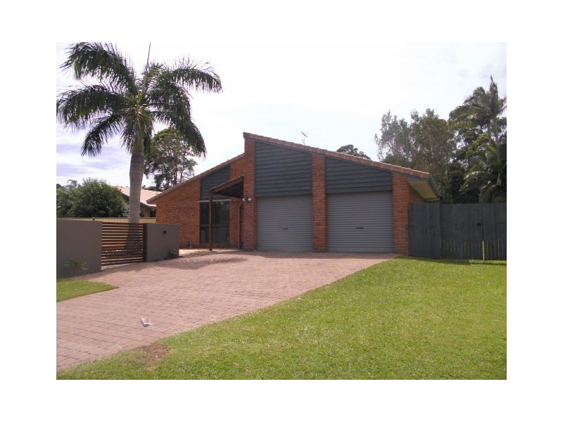 92 Karawatha Drive, Mountain Creek QLD 4557