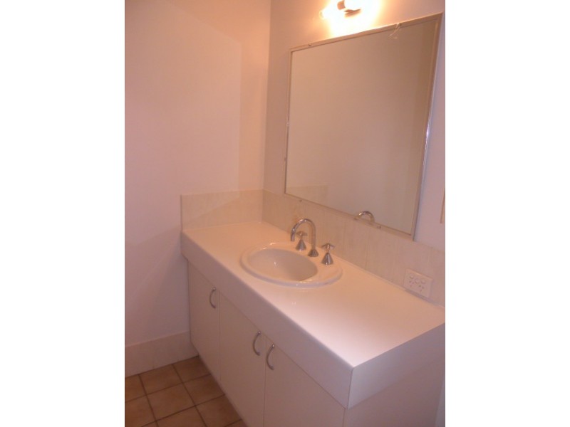 92 Karawatha Drive, Mountain Creek QLD 4557