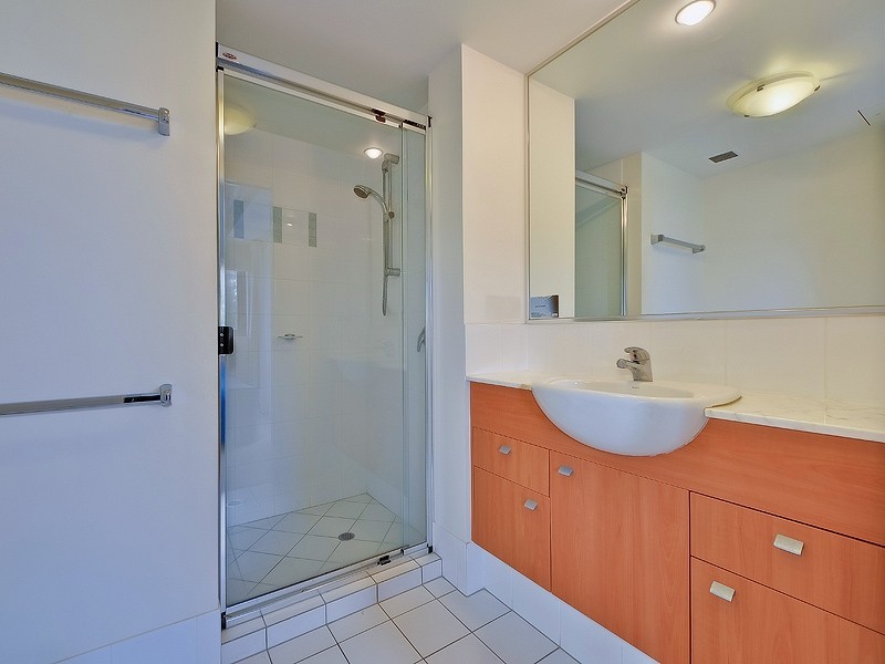 225/10 Lagoons at Seaforth, Okinja Road, Alexandra Headland QLD 4572