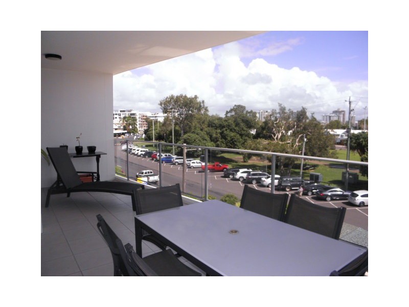 202/27 ‘The Dunes’ Cotton Tree Parade, Maroochydore QLD 4558
