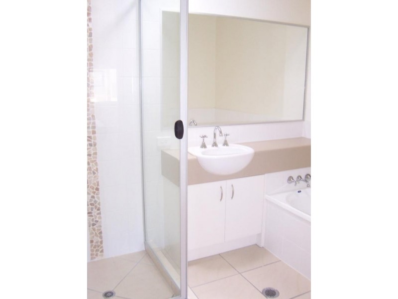 1/8 Quarter Plaza, Primary School Court, Maroochydore QLD 4558