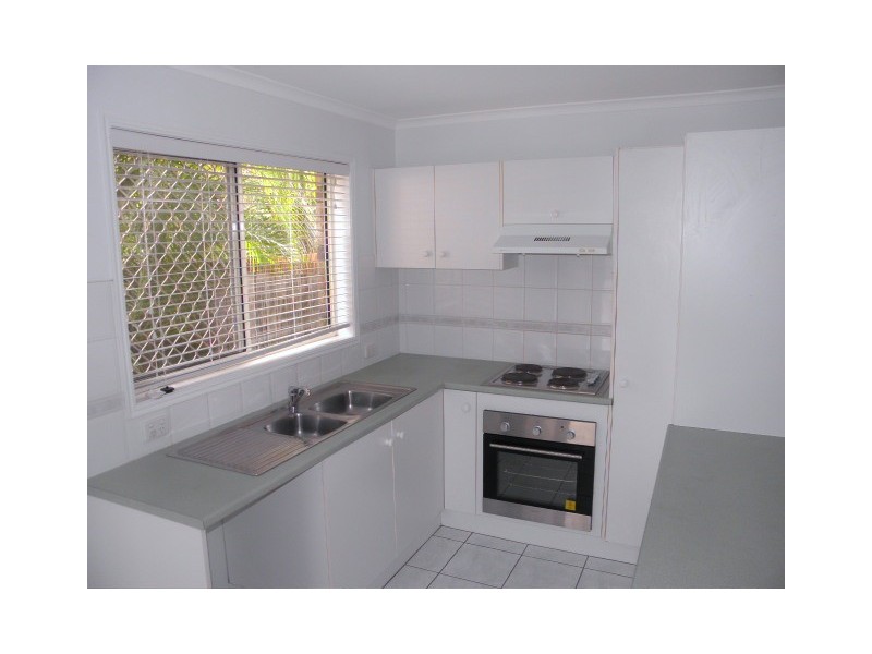 2/9-11 ‘Kirabarti’ Norman Avenue, Maroochydore QLD 4558