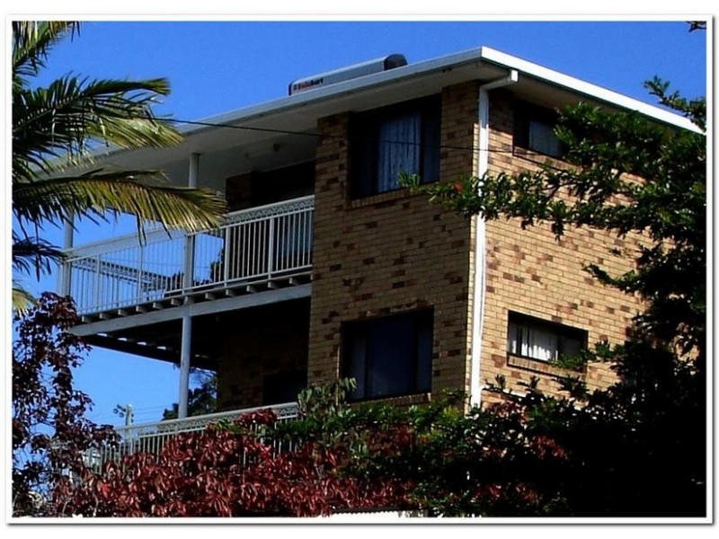 7 Yakola Parade, Alexandra Headland QLD 4572