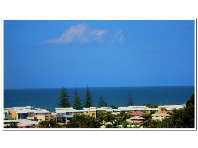 7 Yakola Parade, Alexandra Headland QLD 4572