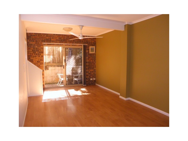 3/11 Karraleah Place, Evans Street, Maroochydore QLD 4558