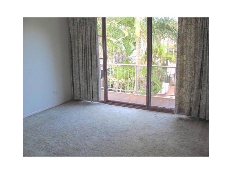 2/7 ‘Fifth Avenue Terraces’ Fifth Avenue, Maroochydore QLD 4558