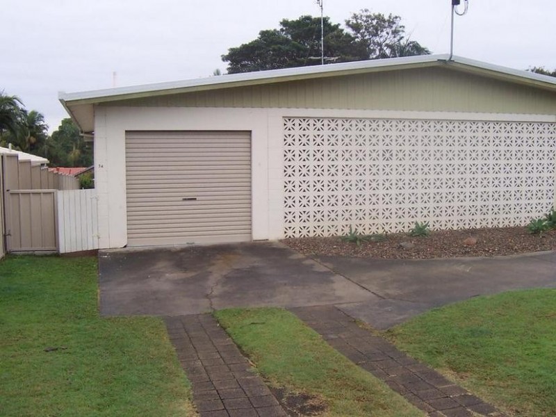 2/34 Yorlambu Parade, Maroochydore QLD 4558