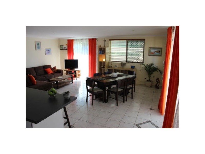 8 Doondoon Street, Currimundi QLD 4551