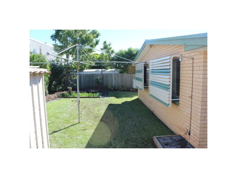 8 Doondoon Street, Currimundi QLD 4551