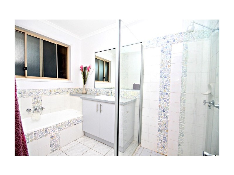 25 Orlando Crescent, Maroochydore QLD 4558