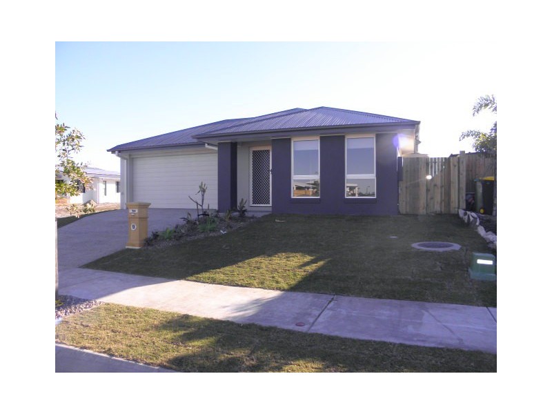 26 Mackerel Street, Mountain Creek QLD 4557