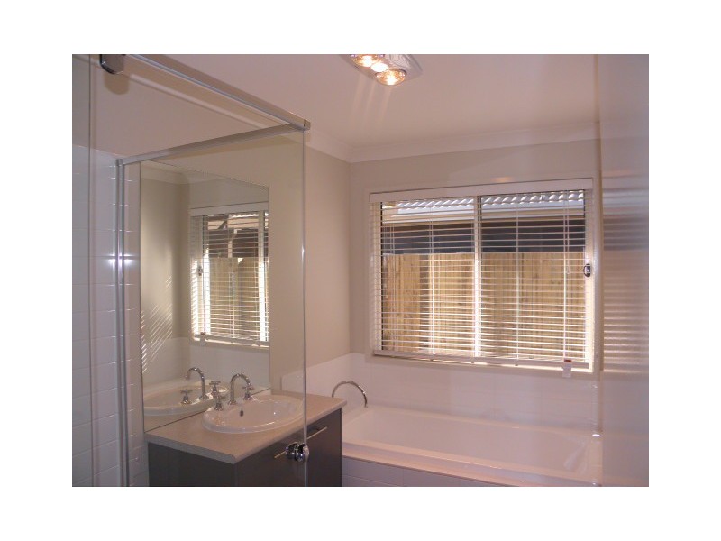 26 Mackerel Street, Mountain Creek QLD 4557