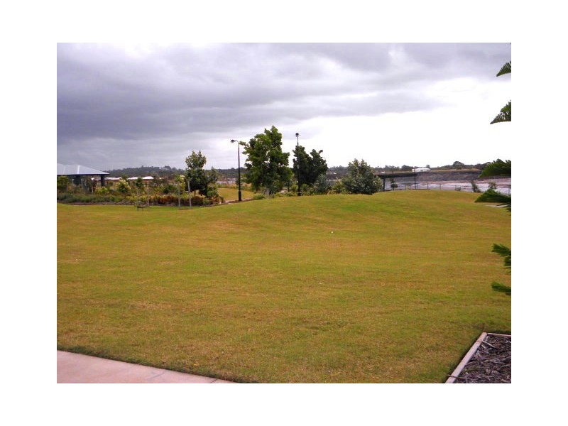 26 Mackerel Street, Mountain Creek QLD 4557