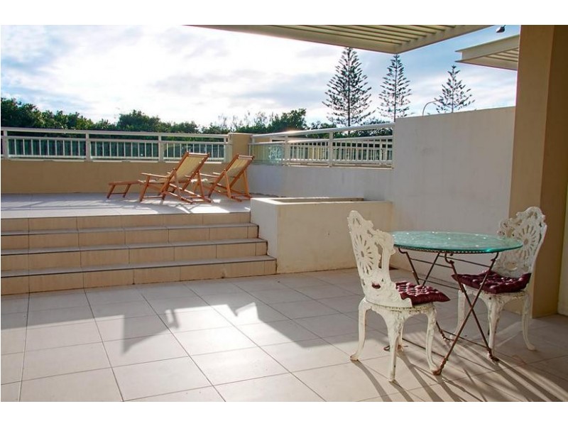 202/180 Alexandra Beach Resort, Alexandra Parade, Alexandra Headland QLD 4572