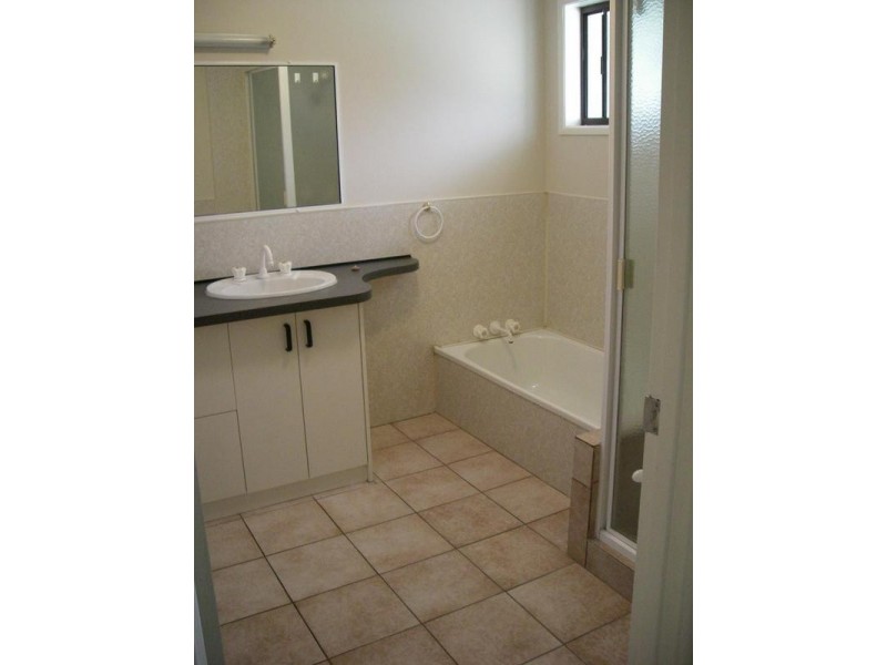 42 Buna Street, Maroochydore QLD 4558