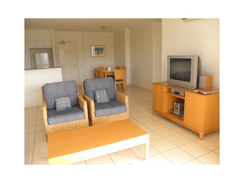 214/106 ‘Newport at Seaforth’ Alexandra Parade, Alexandra Headland QLD 4572