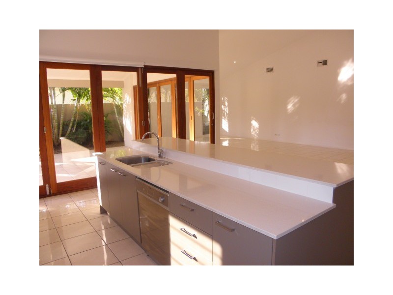 7 Parsons Bank Drive, Twin Waters QLD 4564