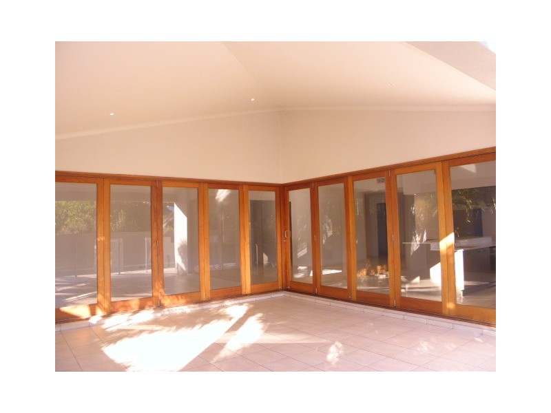 7 Parsons Bank Drive, Twin Waters QLD 4564