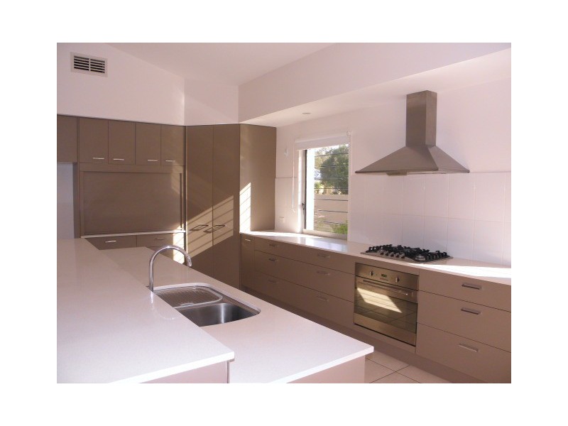 7 Parsons Bank Drive, Twin Waters QLD 4564