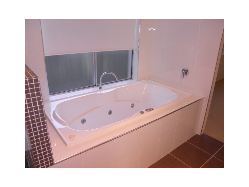 7 Parsons Bank Drive, Twin Waters QLD 4564