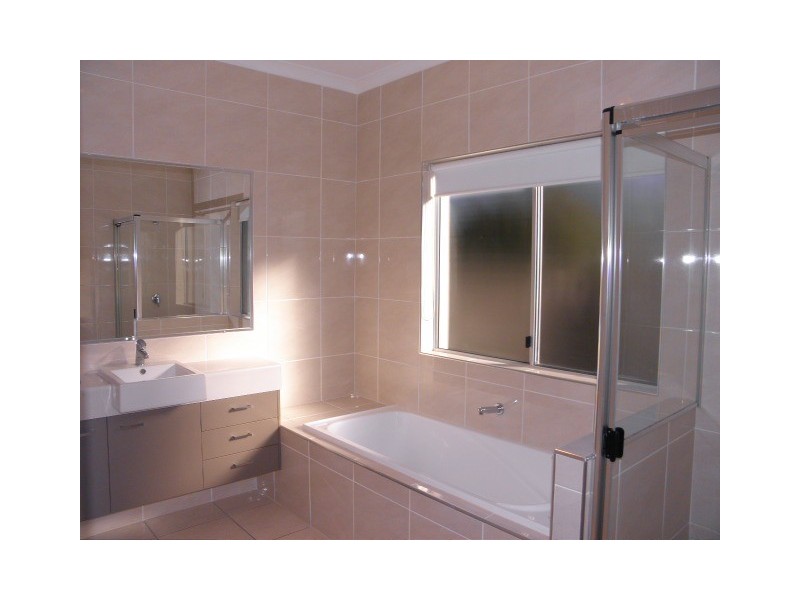 7 Parsons Bank Drive, Twin Waters QLD 4564