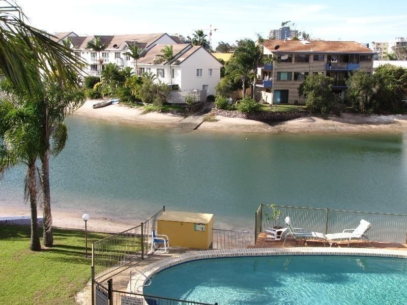 6/10-12 ‘Hacienda’ Woomba Place, Mooloolaba QLD 4557