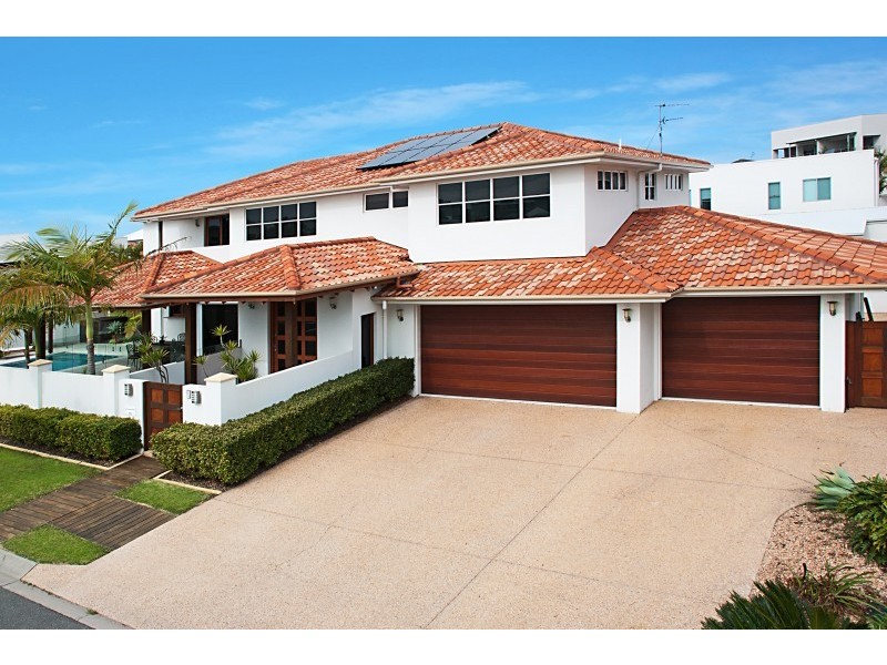 10 Barbuda Circuit, Kawana Island QLD 4575