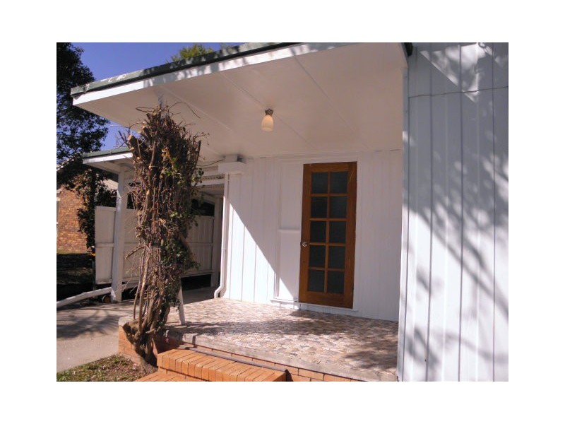 35 Broadwater Avenue, Maroochydore QLD 4558