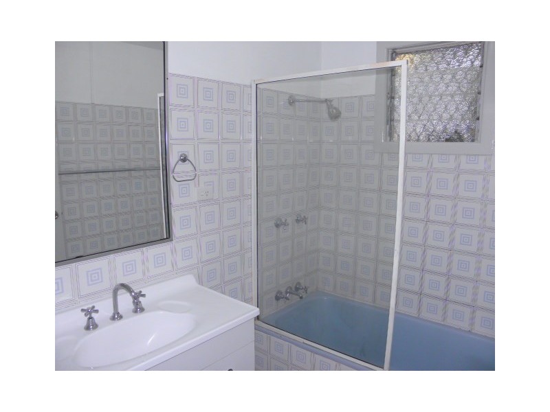 35 Broadwater Avenue, Maroochydore QLD 4558