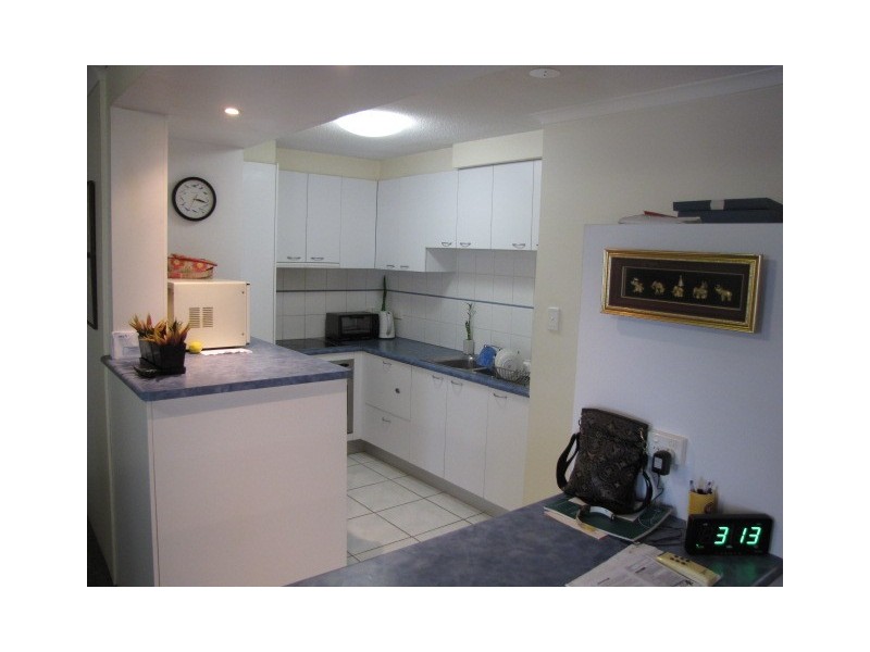 14/4 Beachfront Towers, Aerodrome Road, Maroochydore QLD 4558