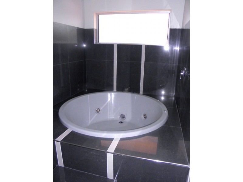 345 Main Road, Kuluin QLD 4558