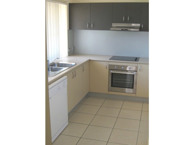 2/8 ‘Quarter Plaza’ Primary School Court, Maroochydore QLD 4558