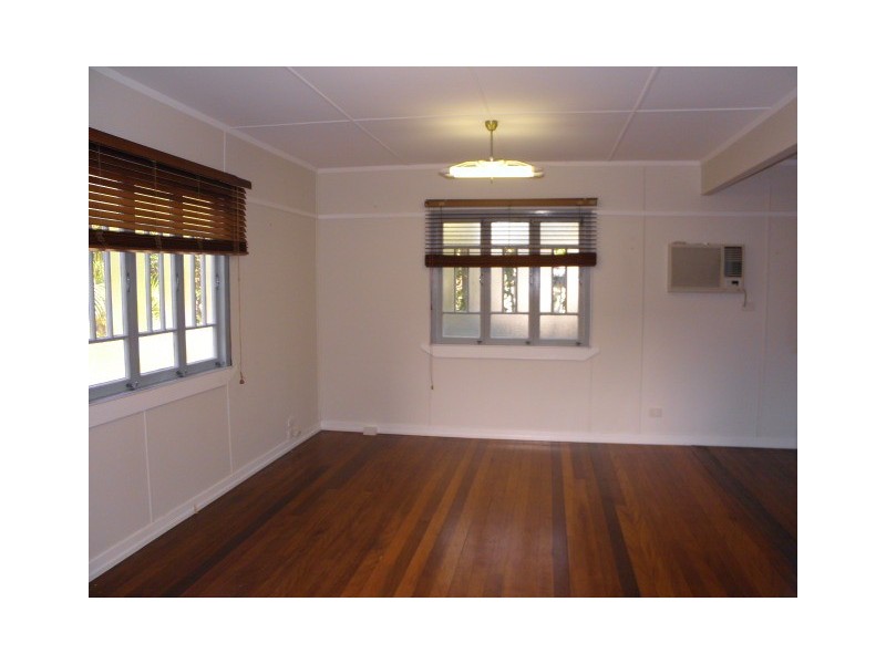 227 Broadwater Avenue West, Maroochydore QLD 4558