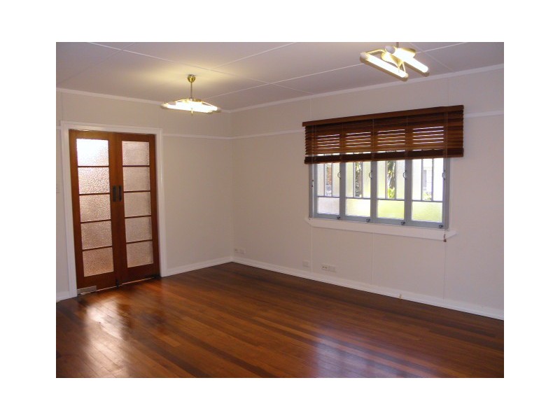 227 Broadwater Avenue West, Maroochydore QLD 4558