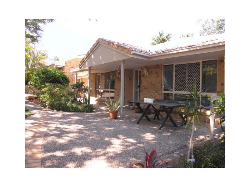 2/3 Radiata Drive, Maroochydore QLD 4558