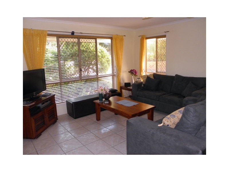 2/3 Radiata Drive, Maroochydore QLD 4558