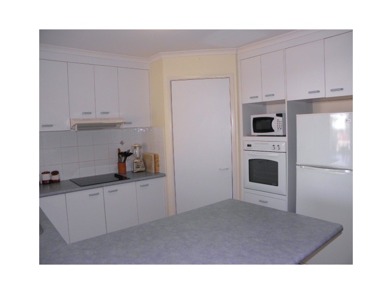 2/3 Radiata Drive, Maroochydore QLD 4558