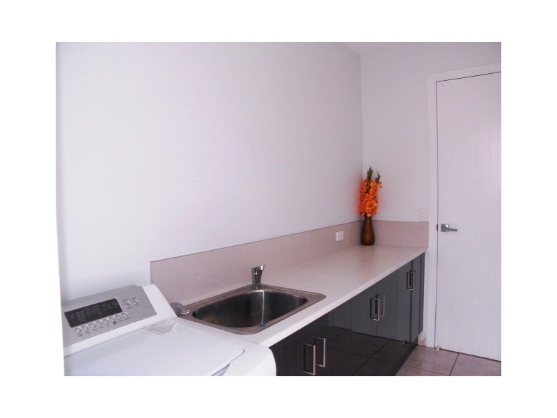 5 Robur Crescent, Mountain Creek QLD 4557