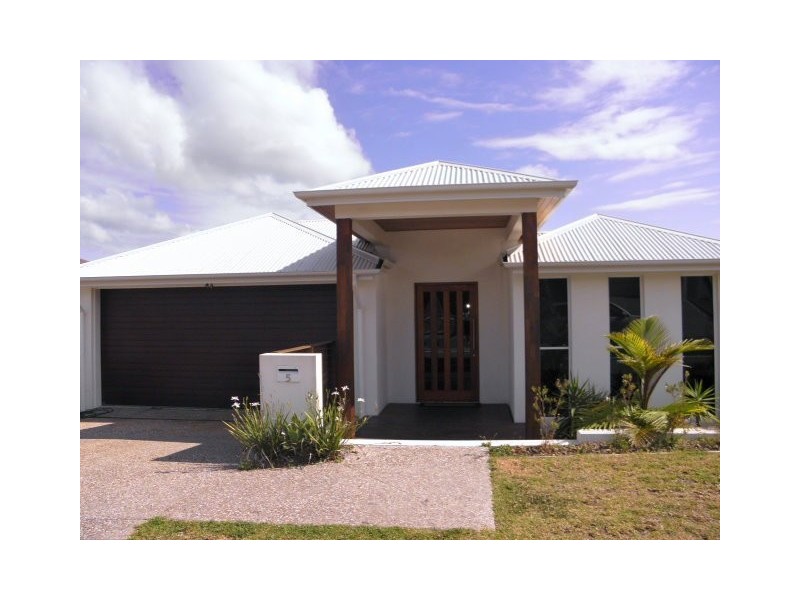 5 Robur Crescent, Mountain Creek QLD 4557