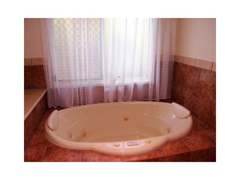 63 Willis Road, Bli Bli QLD 4560