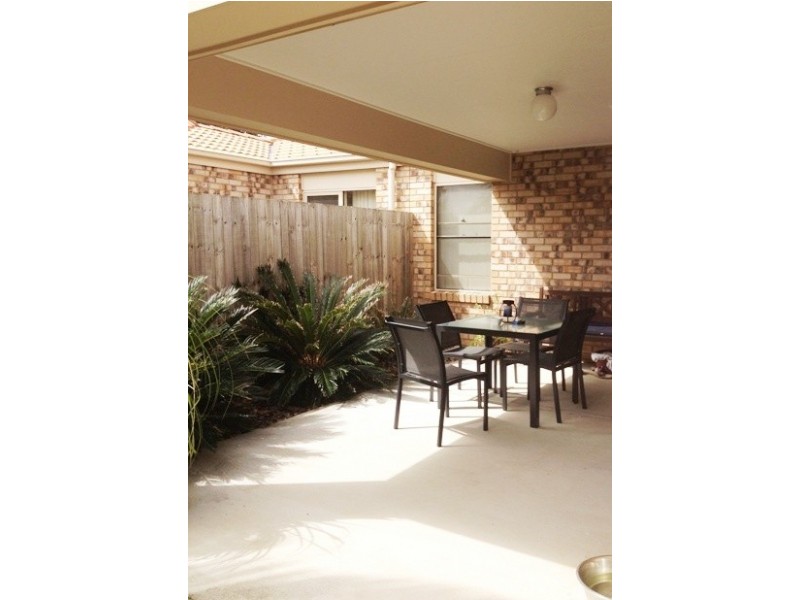 1/10 Bottle Brush Avenue, Bli Bli QLD 4560